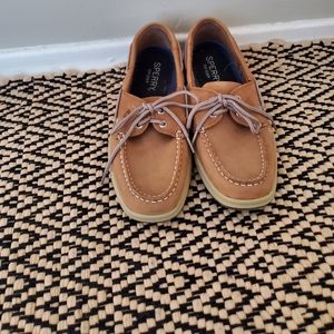 Brand new, never worn sperrys